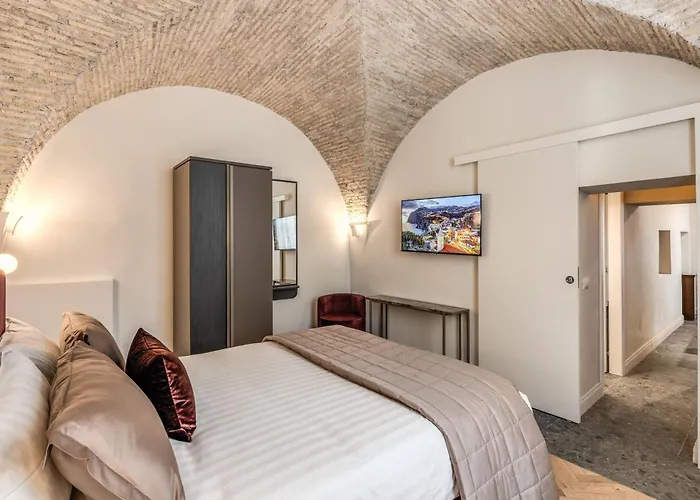 Palazzo Ottavia - La Maison D'art Collection